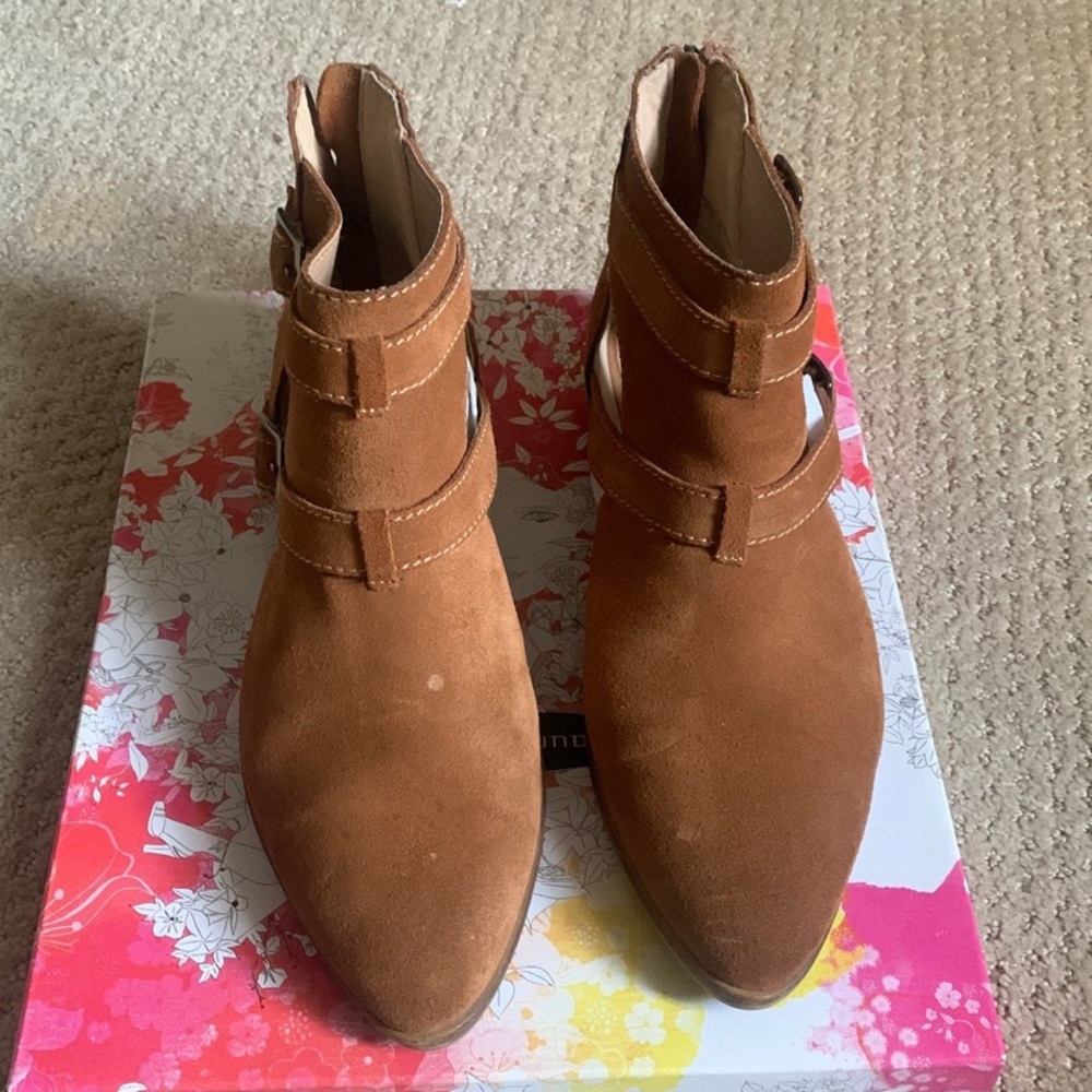 Chinese Laundry Camel Ankle Bootie/Shooties